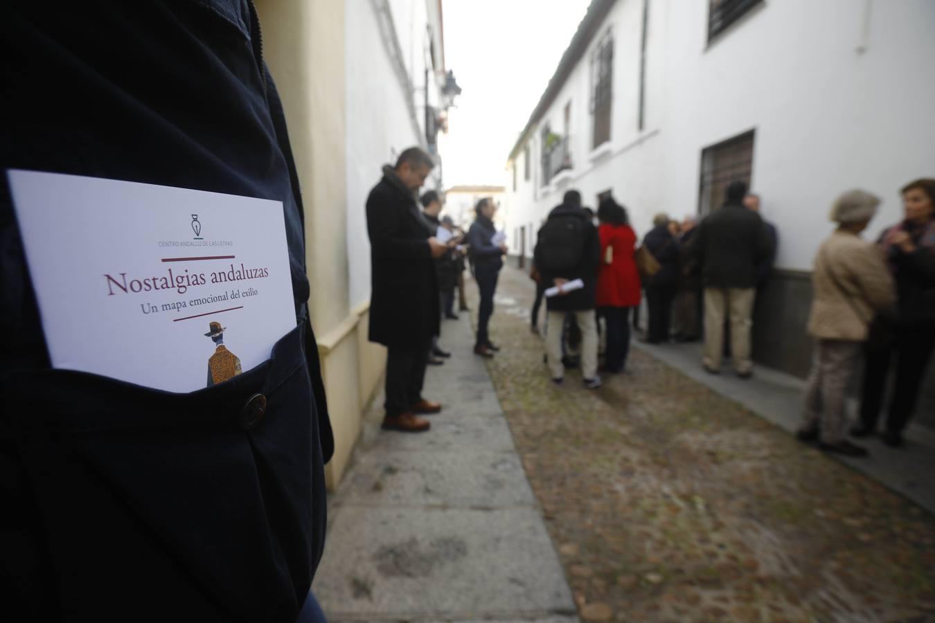 El paseo por la Córdoba del grupo Cántico, en imágenes