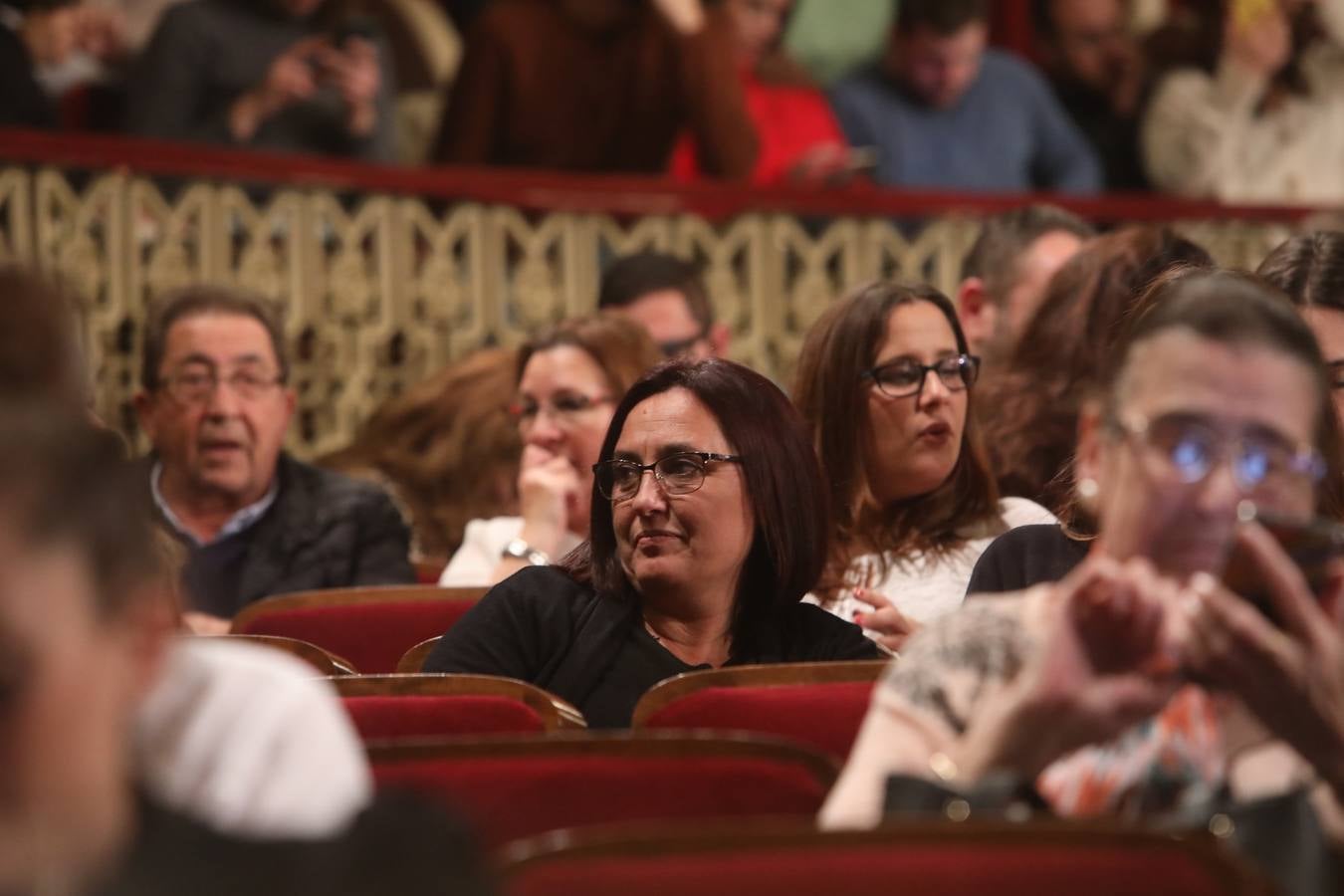 FOTOS: Búscate en el Falla. El ambiente en la sesión de Martínez Ares y Fali Pastrana