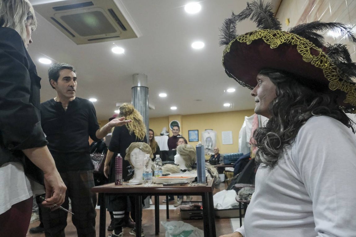 FOTOS: Así se prepara la &#039;Chusma selecta&#039; de Martínez Ares antes del Falla. COAC 2020