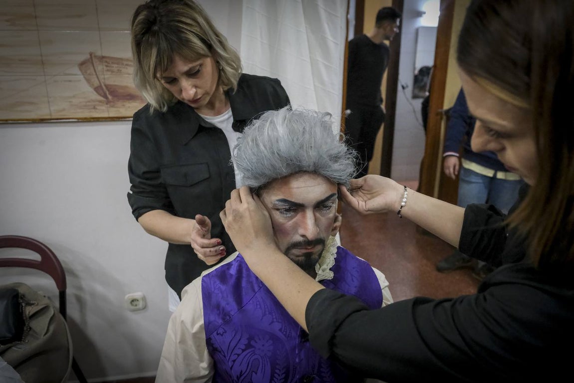 FOTOS: Así se prepara la &#039;Chusma selecta&#039; de Martínez Ares antes del Falla. COAC 2020