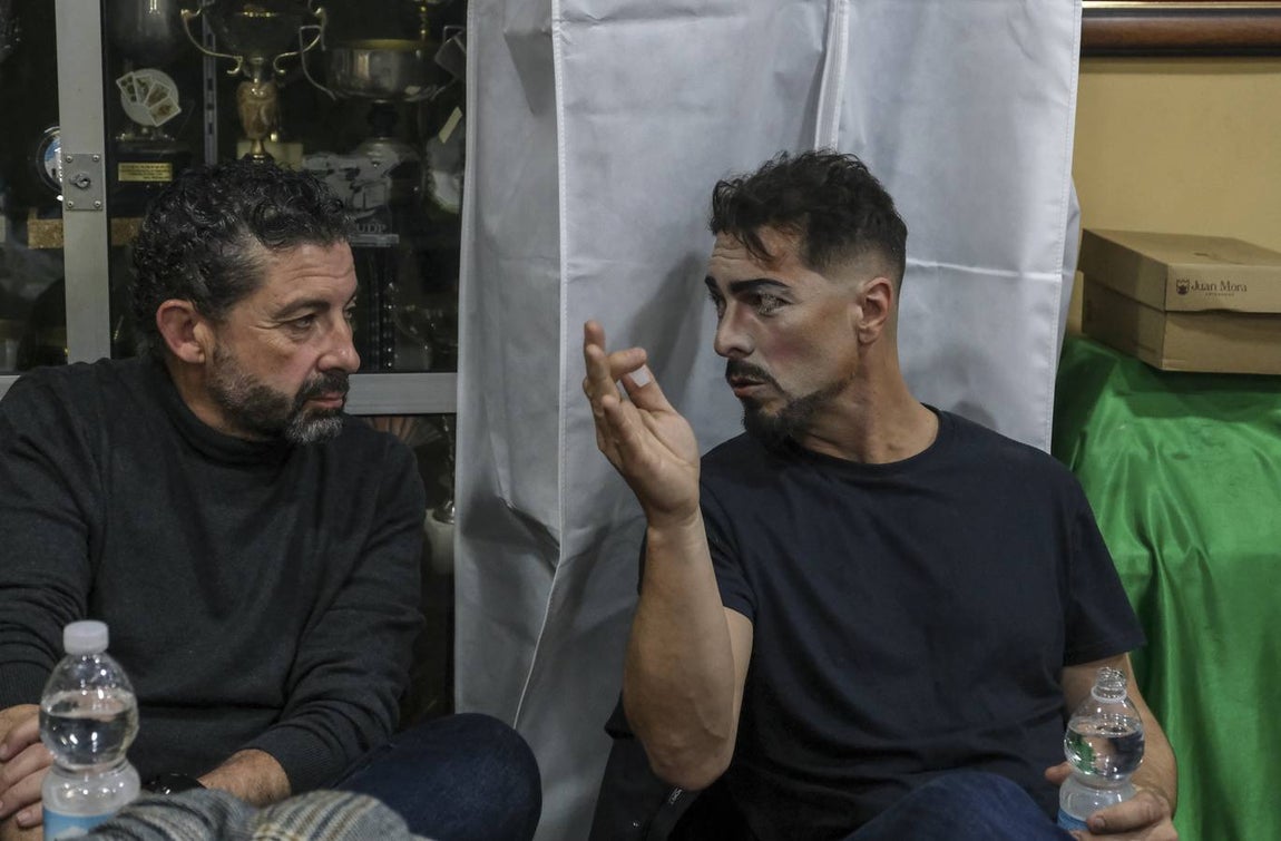 FOTOS: Así se prepara la &#039;Chusma selecta&#039; de Martínez Ares antes del Falla. COAC 2020