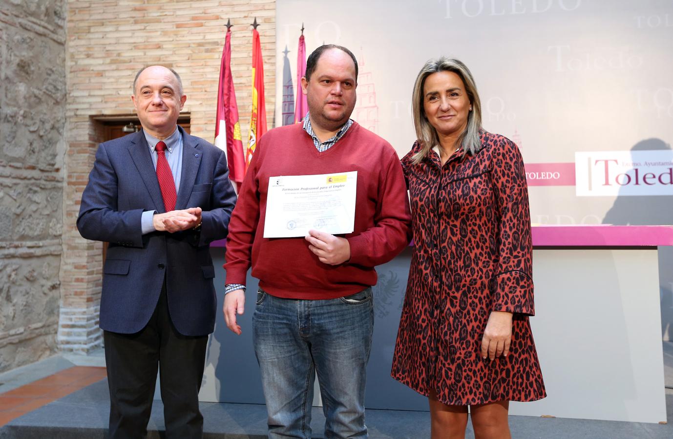 Milagros Tolón clausura los talleres municipales de empleo de Toledo