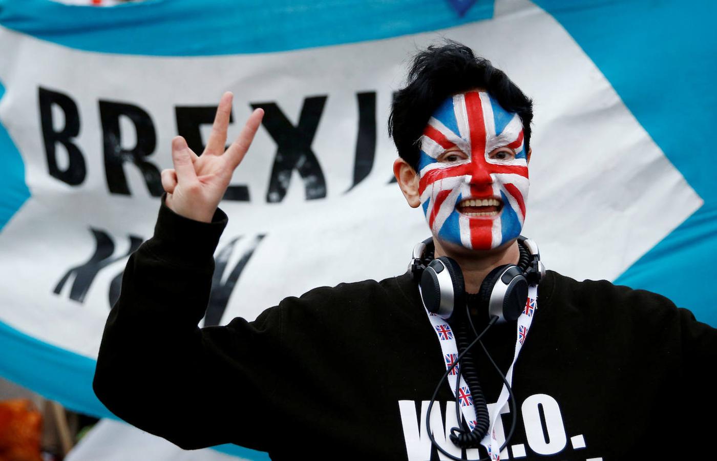 Manifestaciones a favor y en contra del Brexit abarrotaron Londres. 