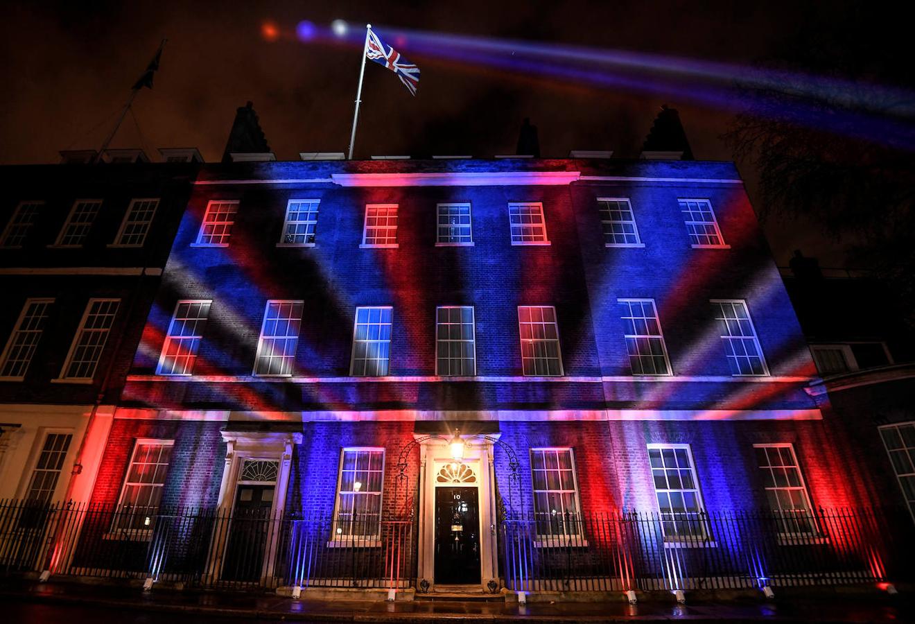 El Gobierno realizó cuenta atrás en la fachada de Downing Street. 