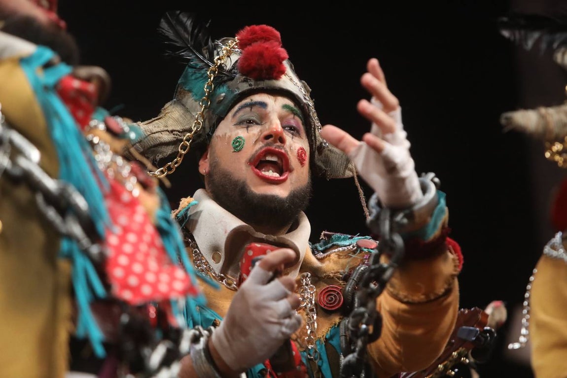 FOTOS: Comparsa Los Encaidenaos en el COAC 2020