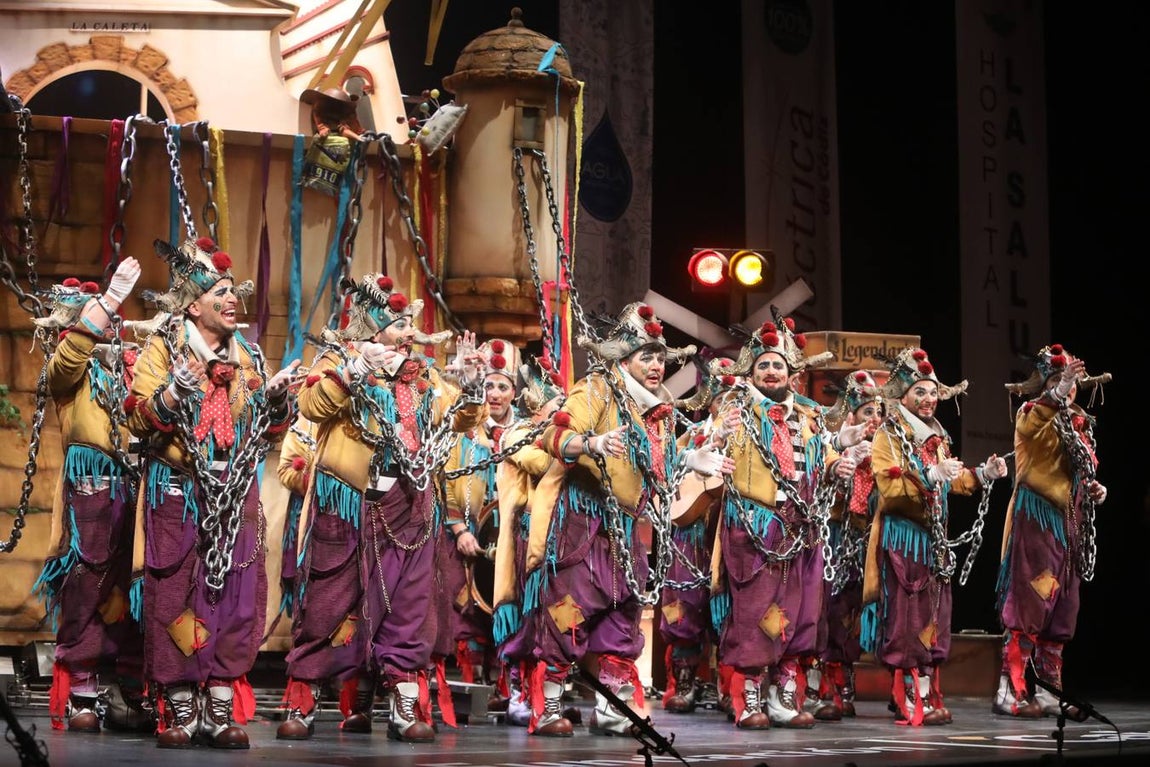 FOTOS: Comparsa Los Encaidenaos en el COAC 2020