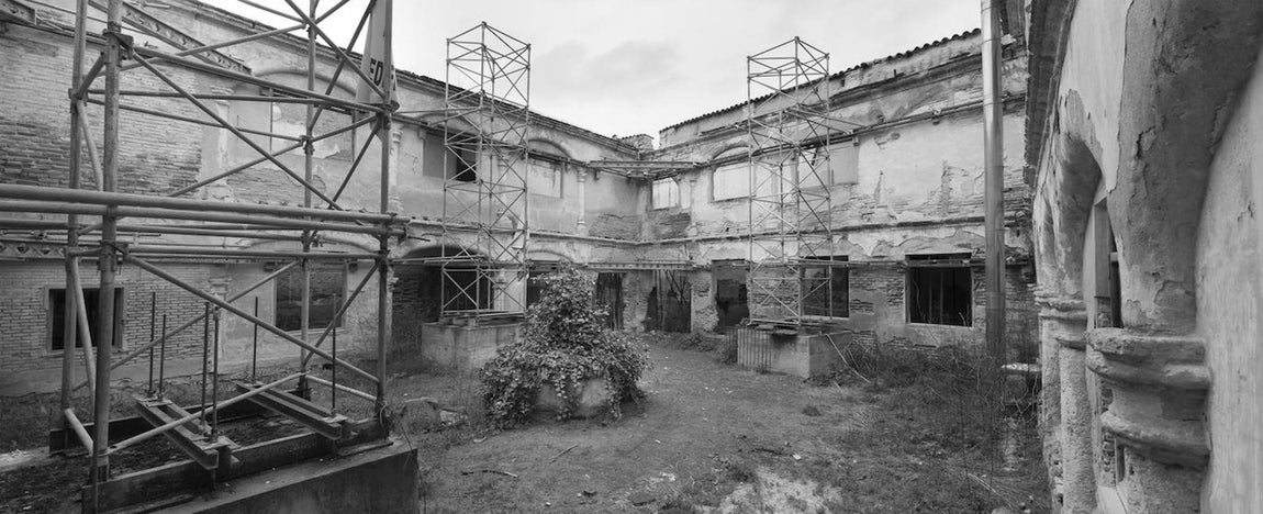 Estado original del claustro. 