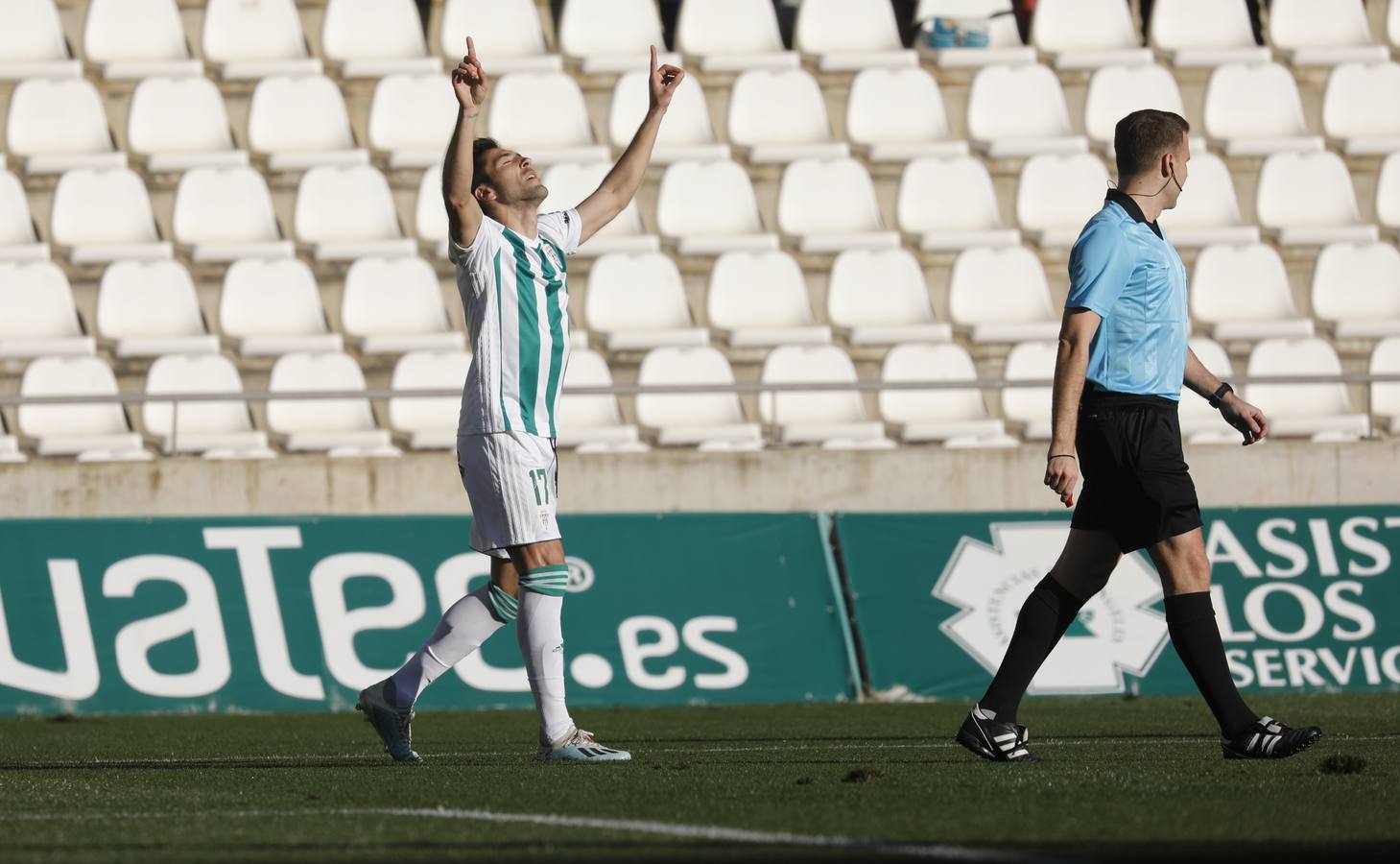 Las mejores jugadas del Córdoba CF-Yeclano, en imágenes