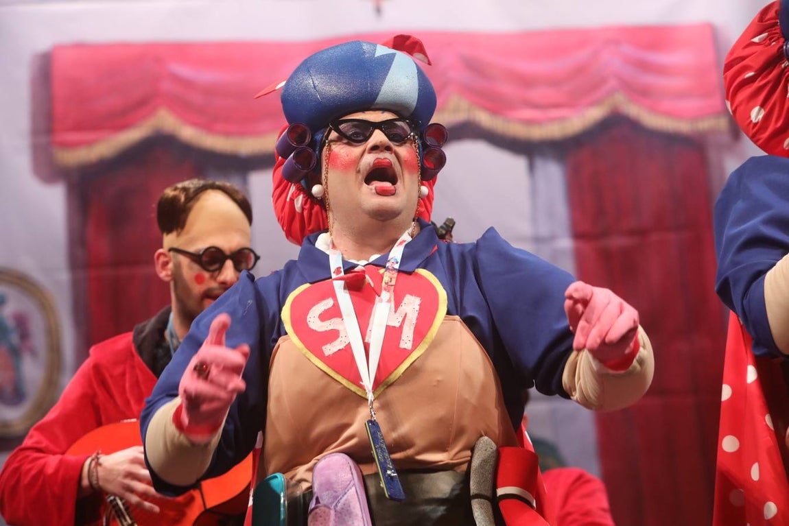 FOTOS: Chirigota &#039;Las supermamás&#039; en el COAC 2020