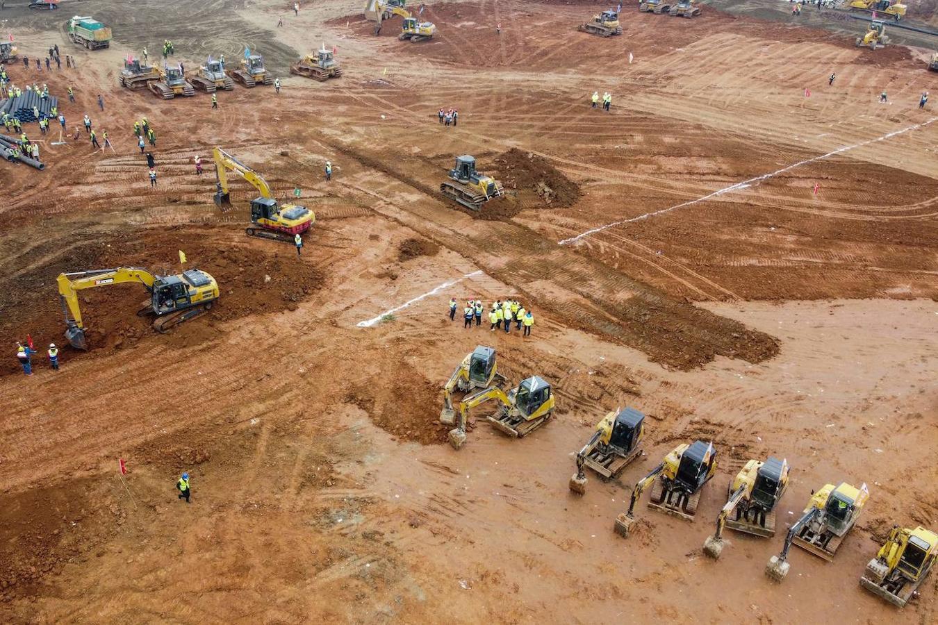 En solo cuatro días el terreno estaba listo para comenzar a construir. 