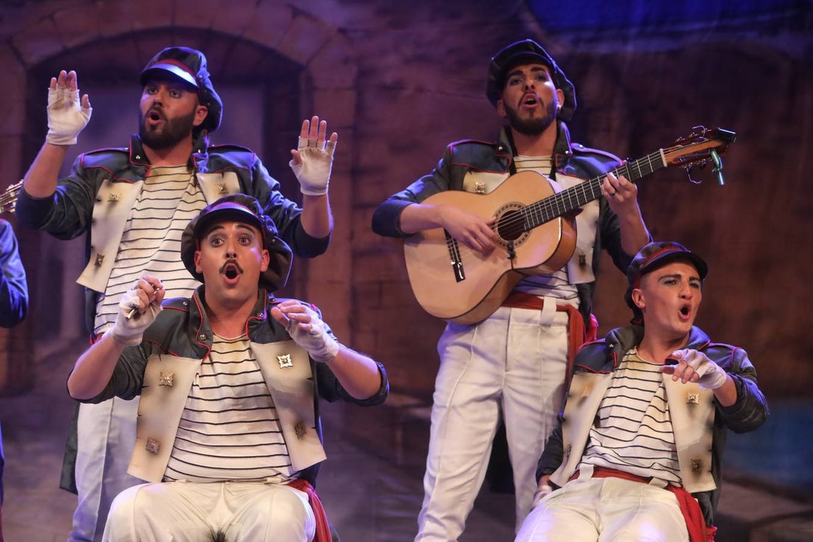 FOTOS: Comparsa Los Pacientes en el COAC 2020