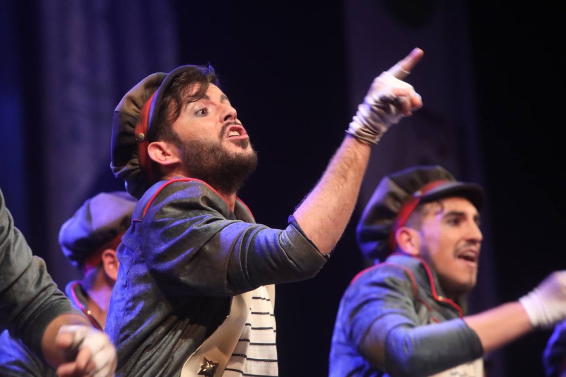 FOTOS: Comparsa Los Pacientes en el COAC 2020