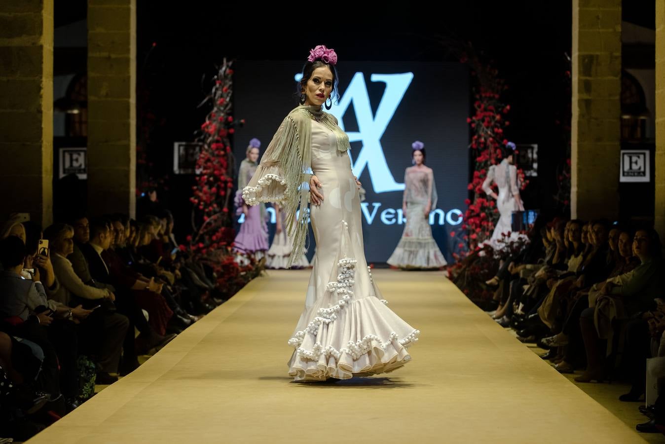 FOTOS: Desfile de Ángeles Verano en la Pasarela Flamenca de Jerez