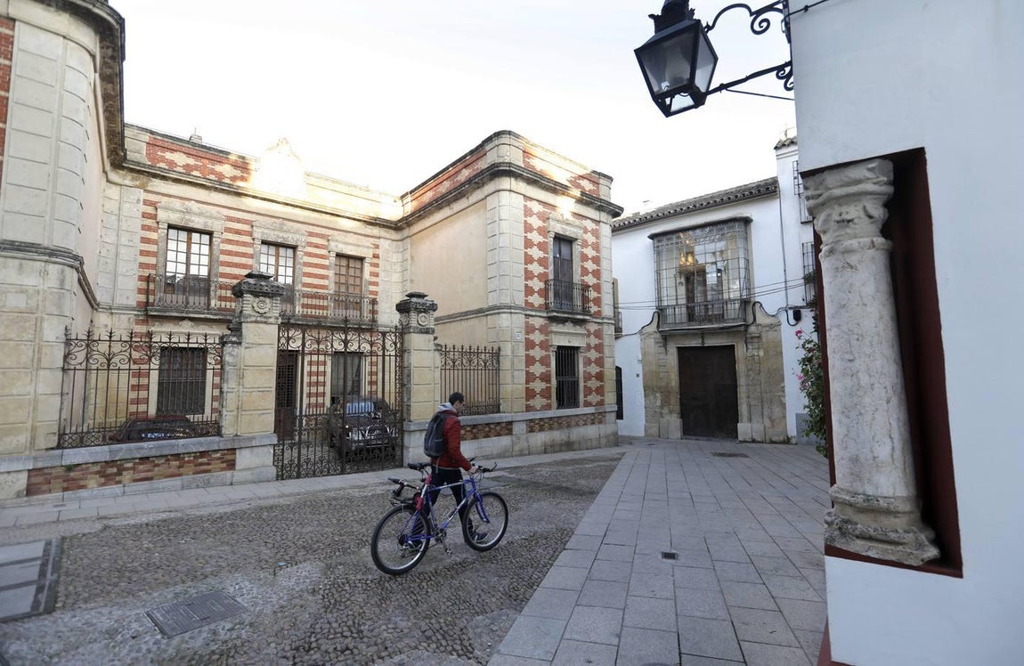 La calle Romero de Torres en Córdoba, en imágenes