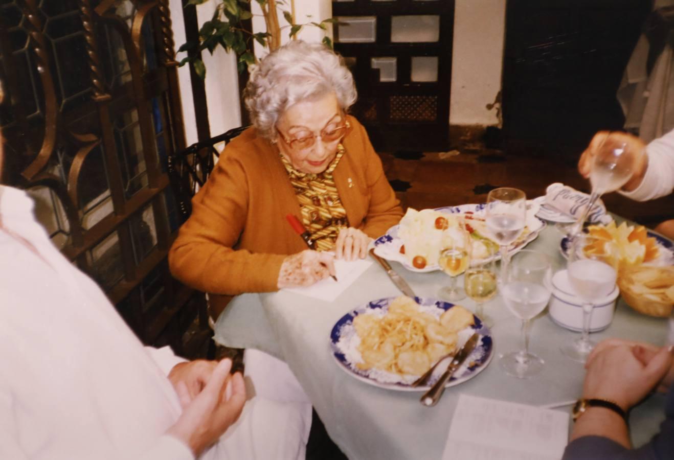 María Teresa López, modelo de Julio Romero de Torres para «La chiquita piconera». 