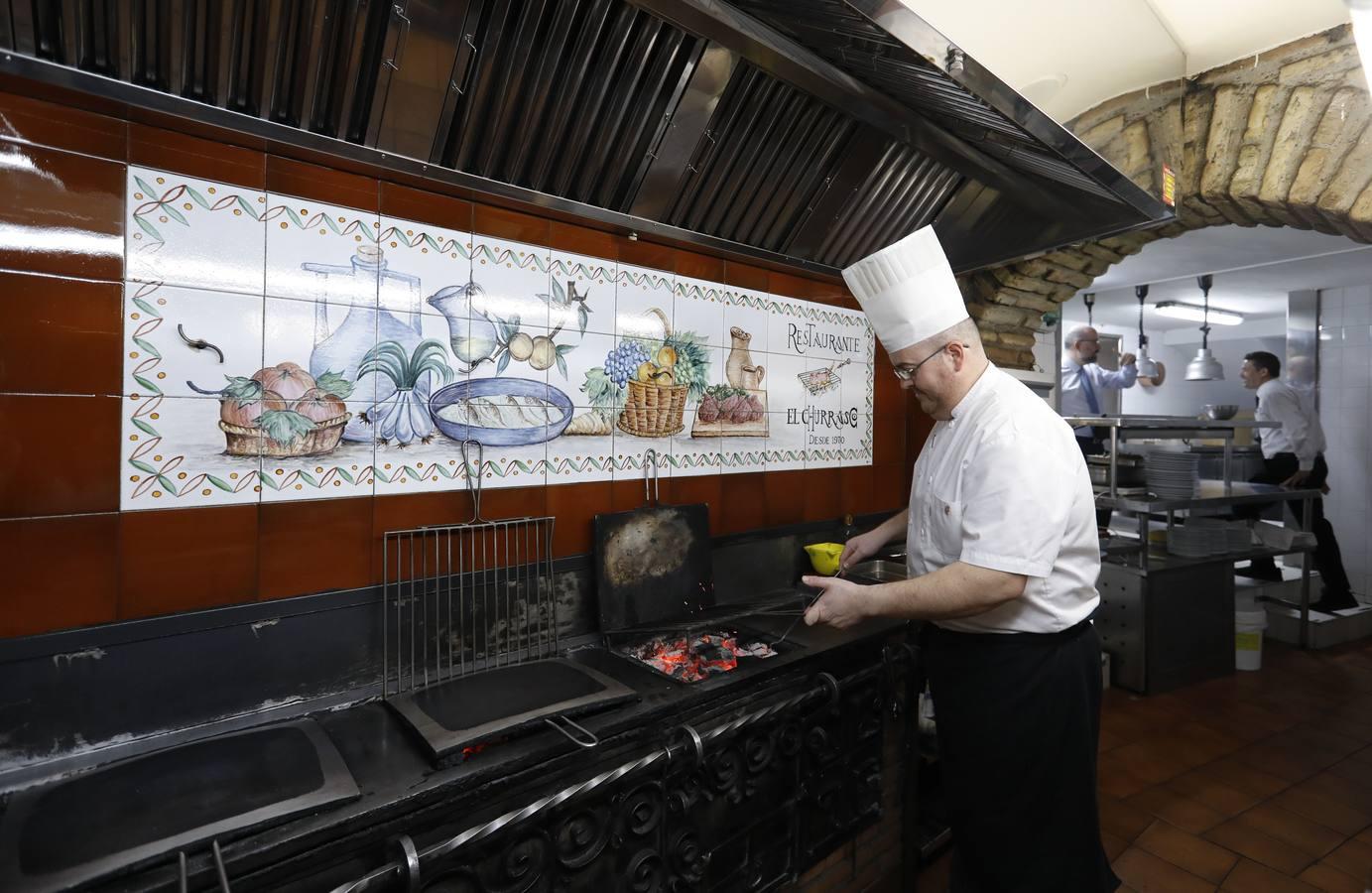 El Churrasco, templo de la cocina tradicional de Córdoba, en imágenes