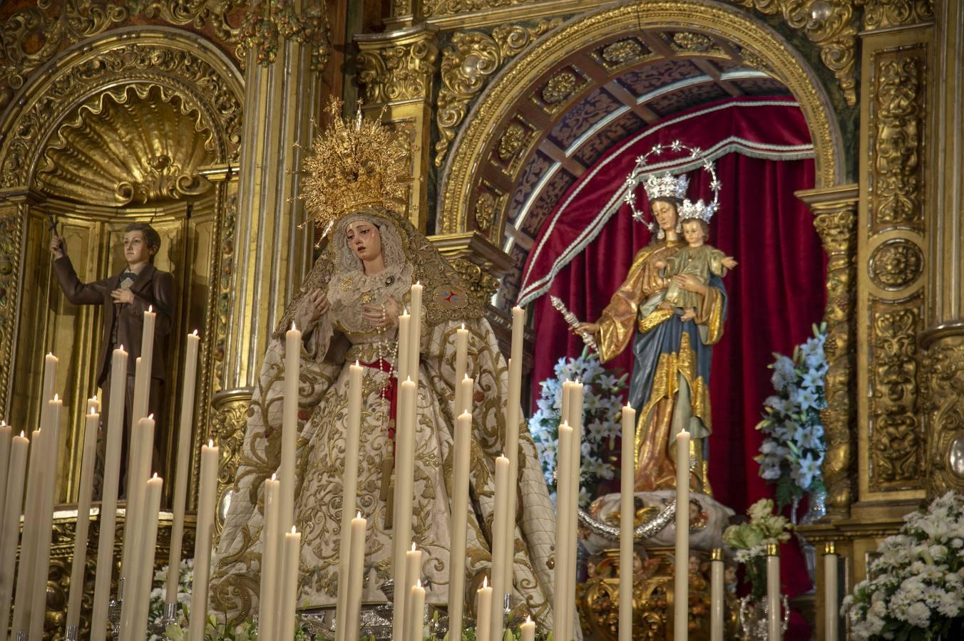 El altar extraordinario de la Esperanza de la Trinidad