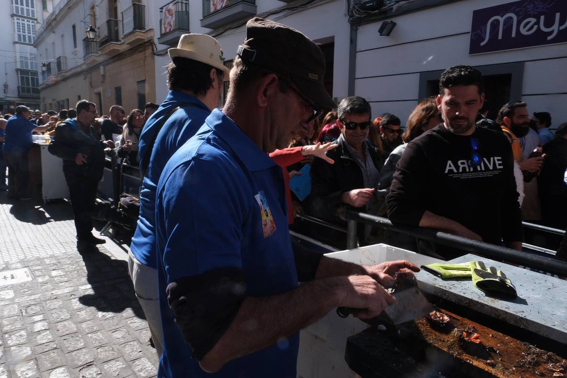 Gran ambiente en La Viña ante la celebración de la Erizada
