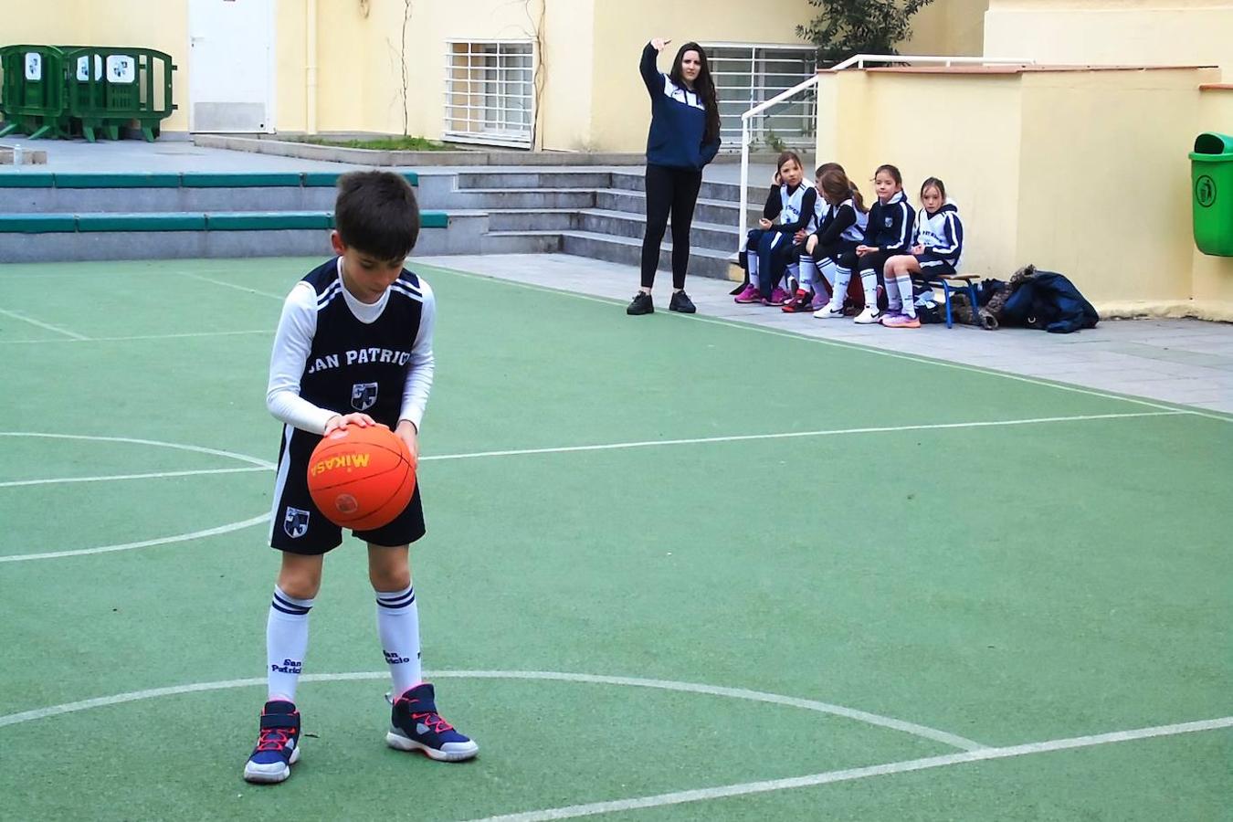 Las mejores imágenes del partido de baloncesto