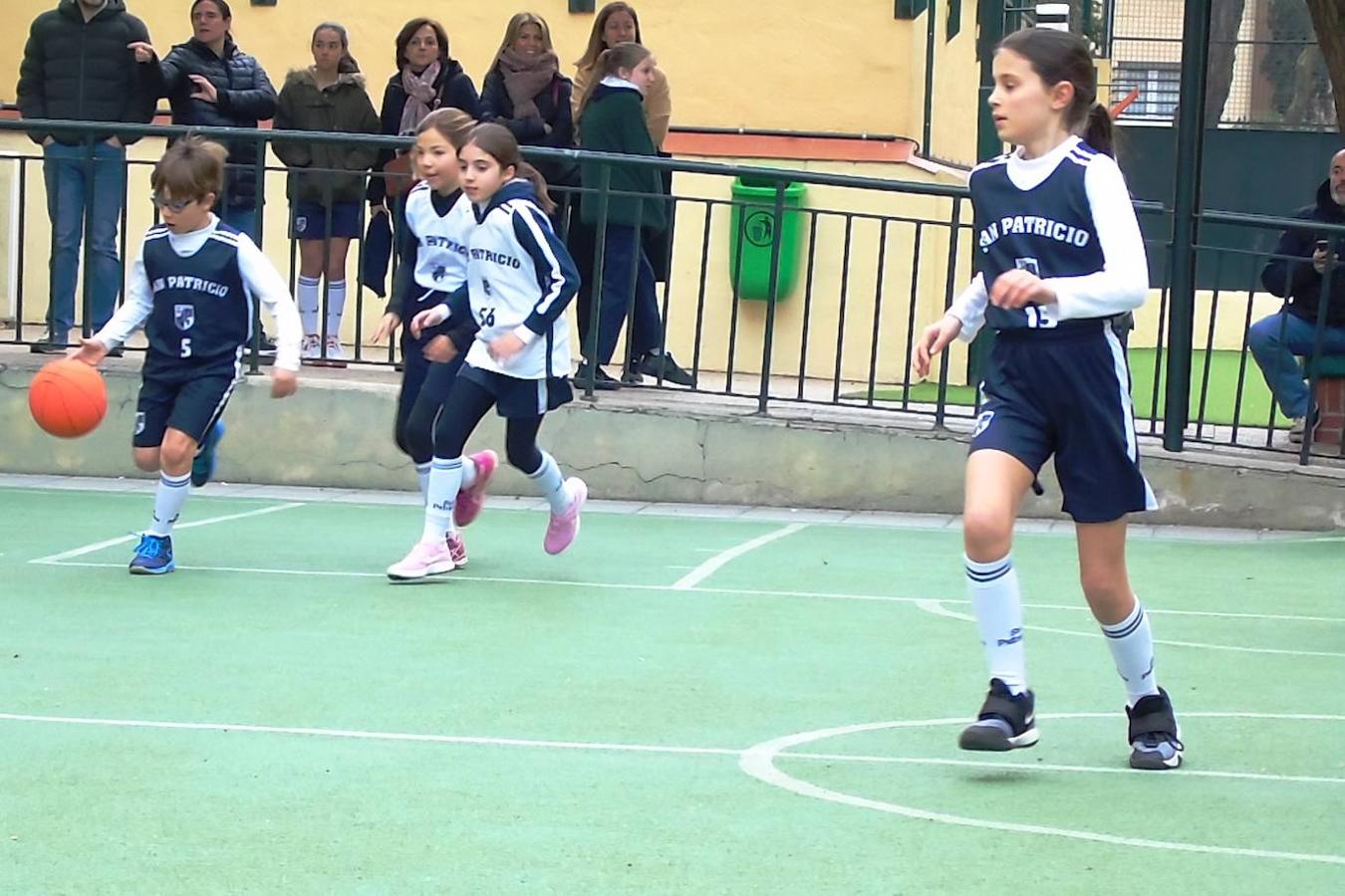 Las mejores imágenes del partido de baloncesto