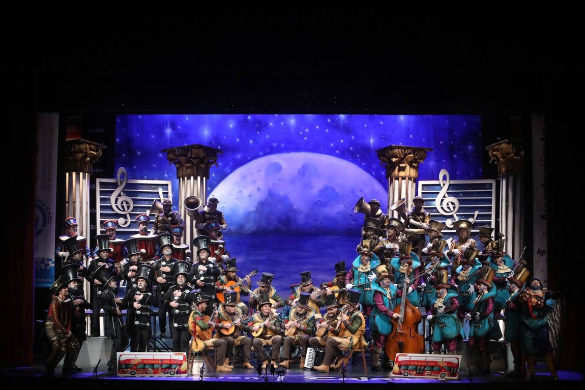 FOTOS: Coro de Julio Pardo &#039;Tócame&#039; en el COAC 2020