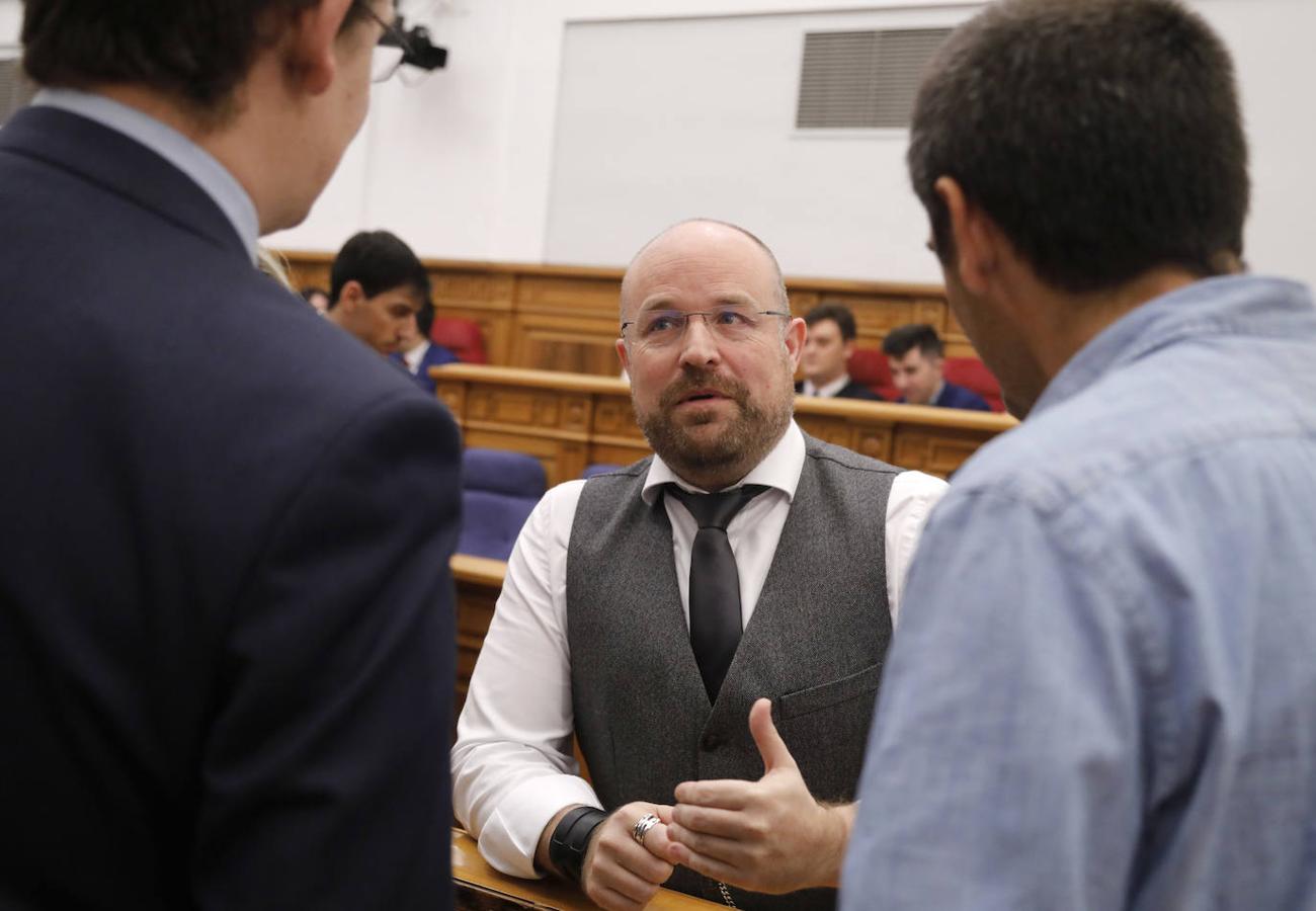 En imágenes: los universitarios debaten en las Cortes de Castilla-la Mancha