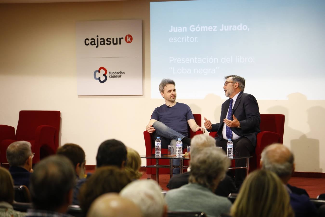 En imágenes, Juan Gómez Jurado en el Foro Cultural de ABC Córdoba