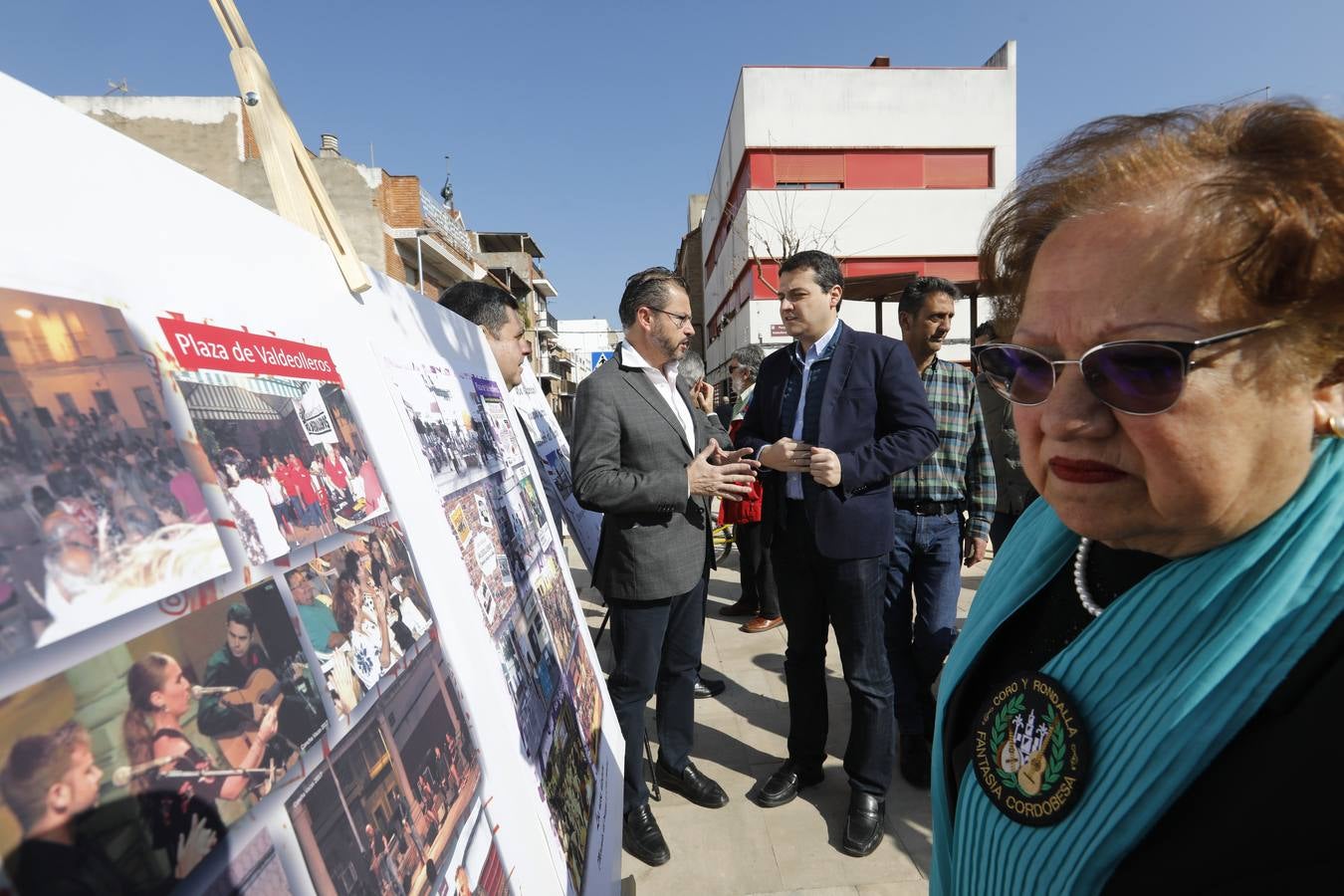 La inaguración de la nueva plaza de Valdeolleros, en imágenes