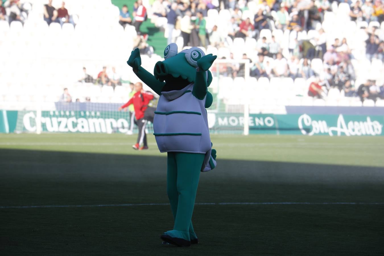 El ambiente en el Córdoba CF-Sevilla Atlético, en imágenes