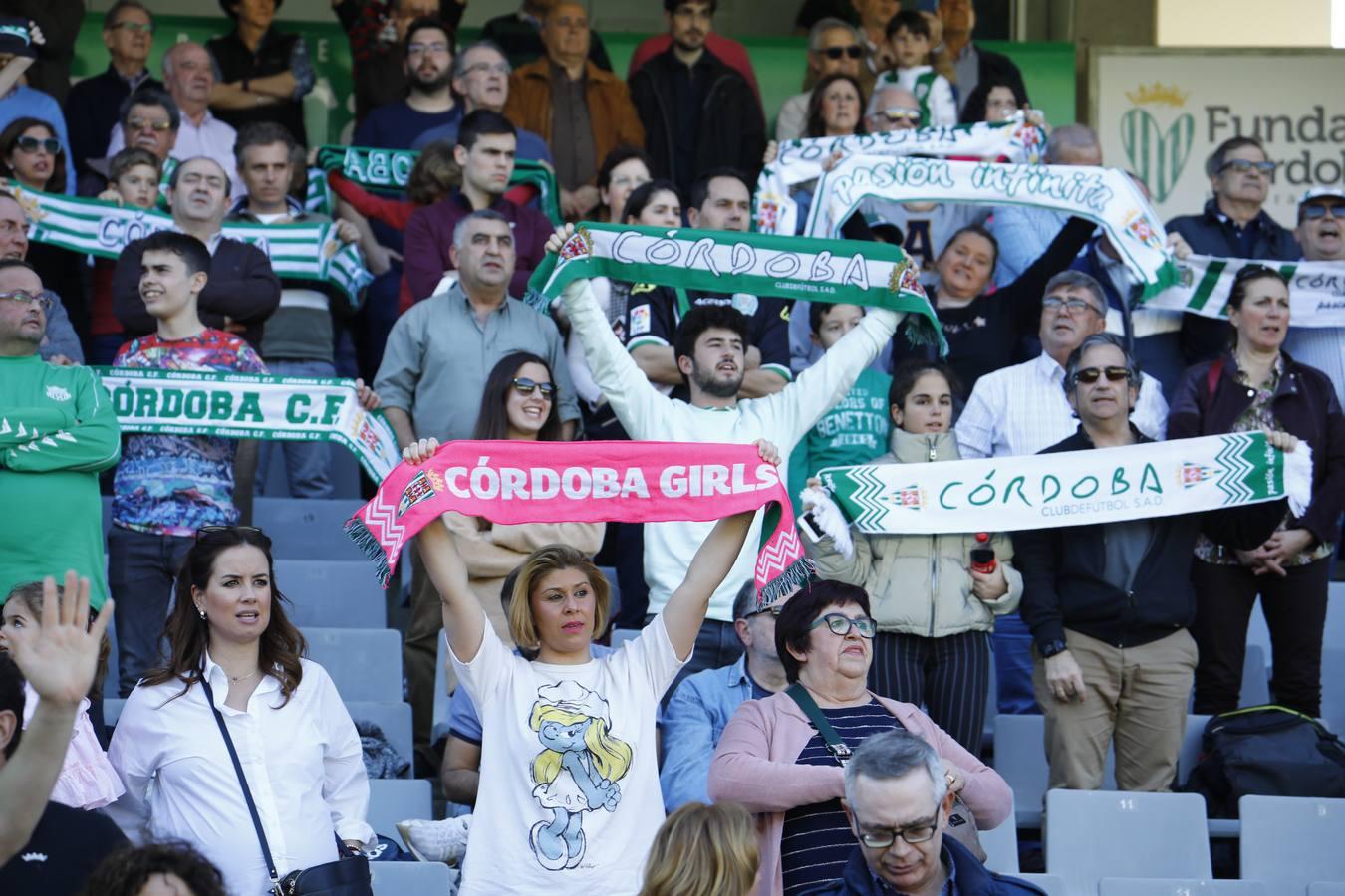 El ambiente en el Córdoba CF-Sevilla Atlético, en imágenes