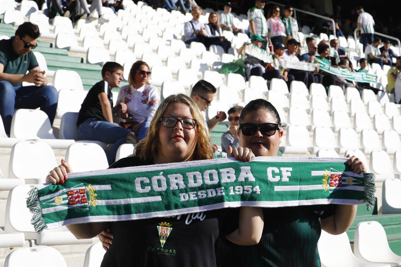 El ambiente en el Córdoba CF-Sevilla Atlético, en imágenes