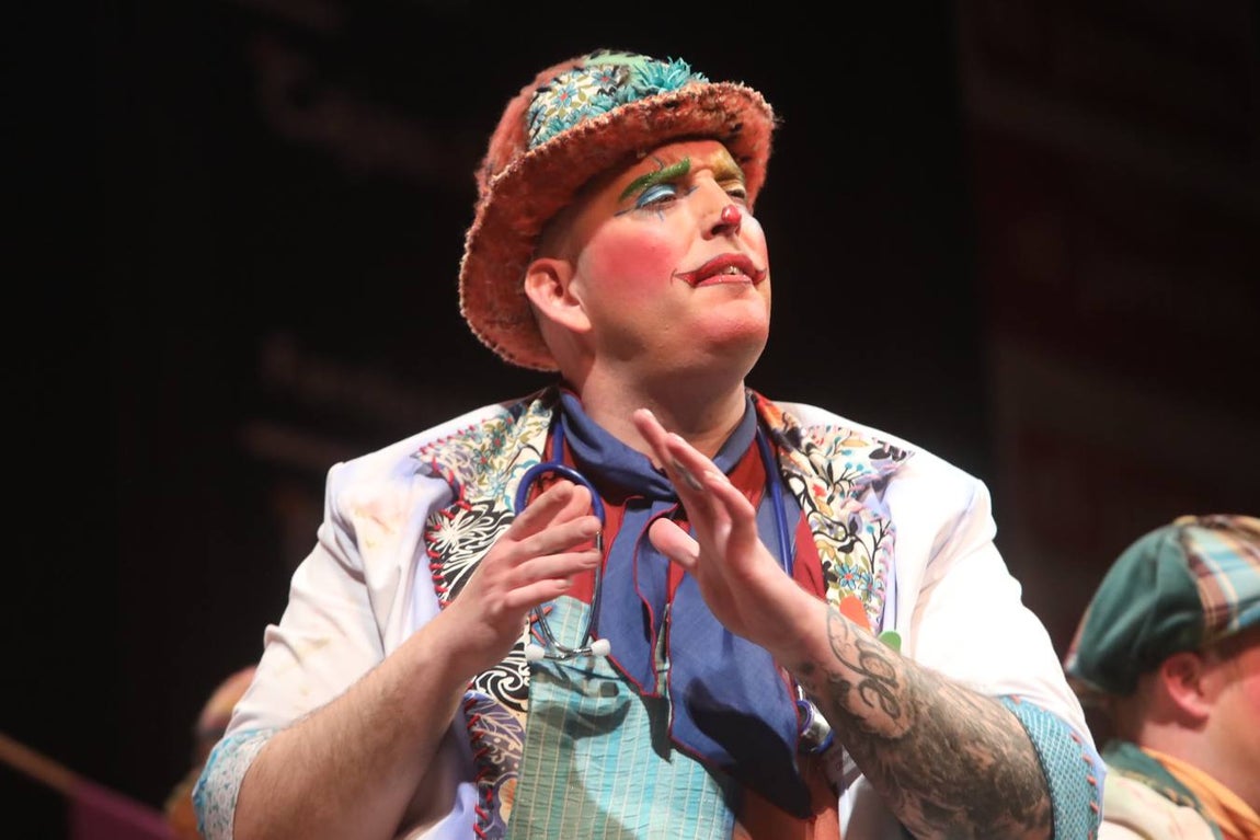 FOTOS: Comparsa Los tocaos del ala en el COAC 2020