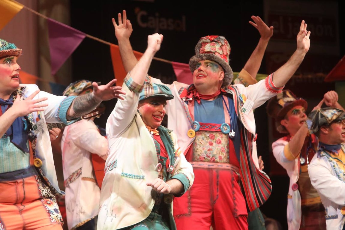 FOTOS: Comparsa Los tocaos del ala en el COAC 2020