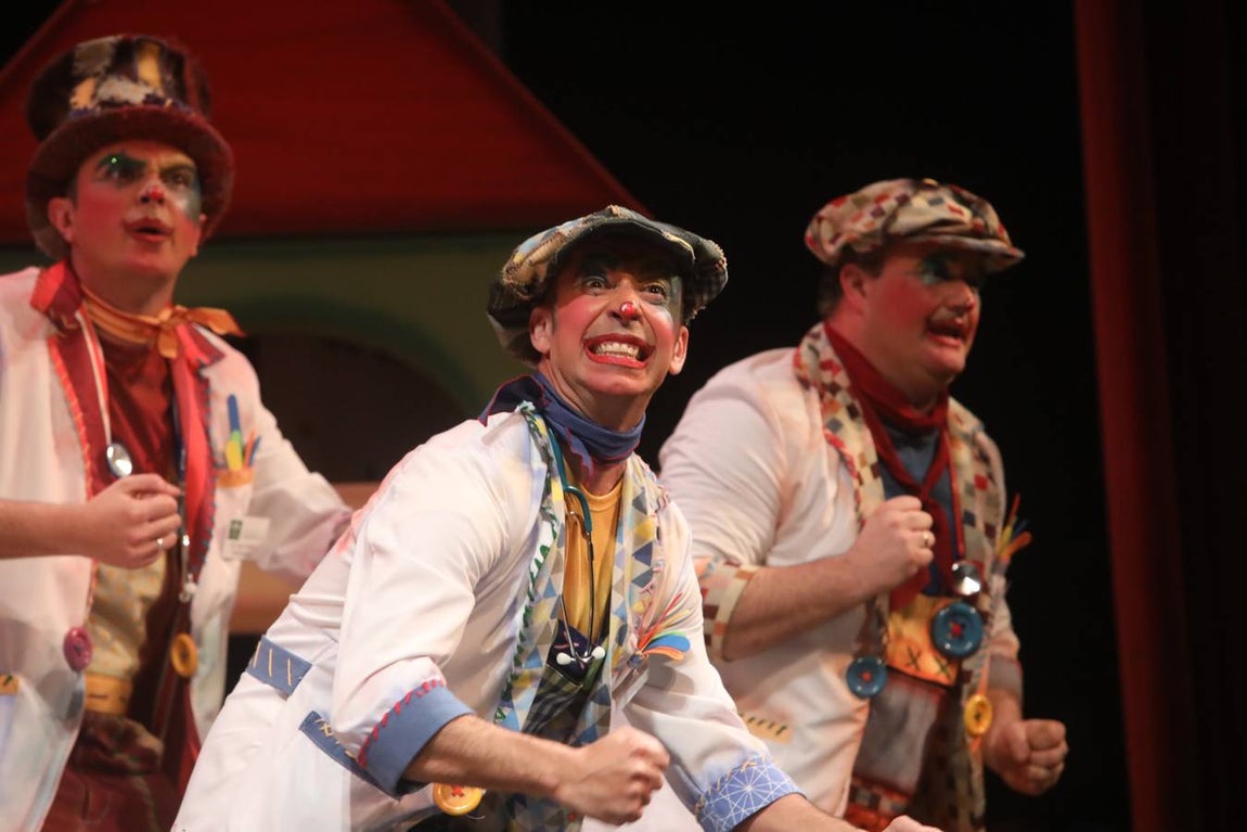 FOTOS: Comparsa Los tocaos del ala en el COAC 2020