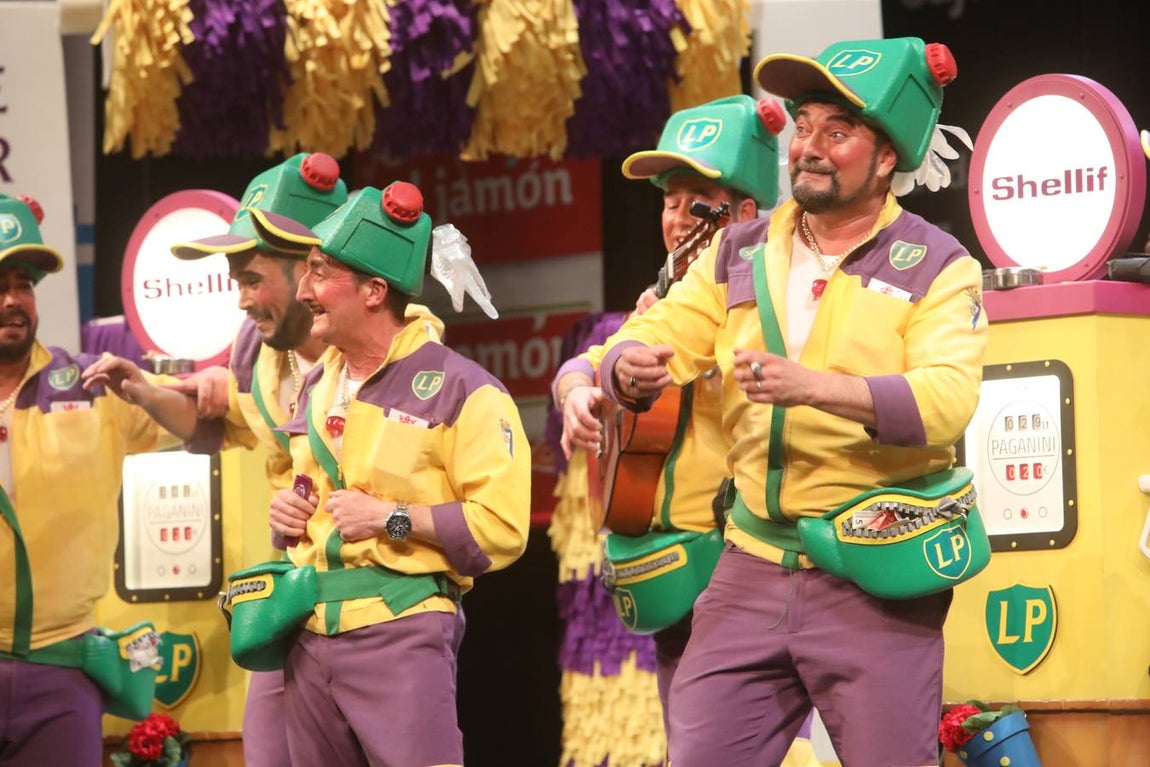 FOTOS: Chirigota Los Niños de la Petróleo en el COAC 2020