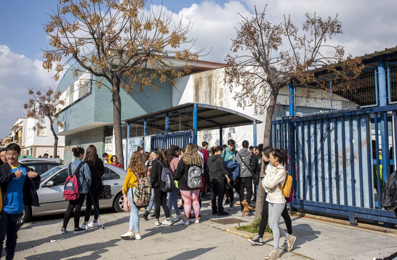 Un instituto de Punta Umbría pide auxilio a las autoridades