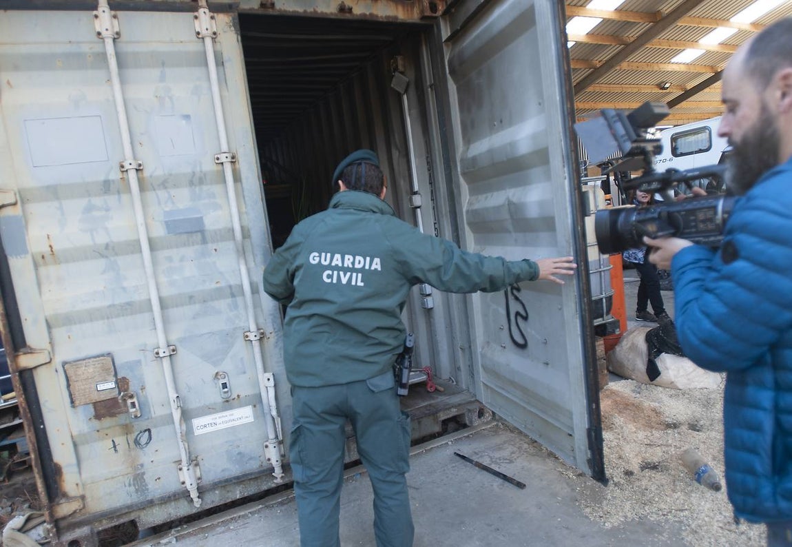 Desmantelada en Málaga la primera fábrica de tabaco subterránea de Europa