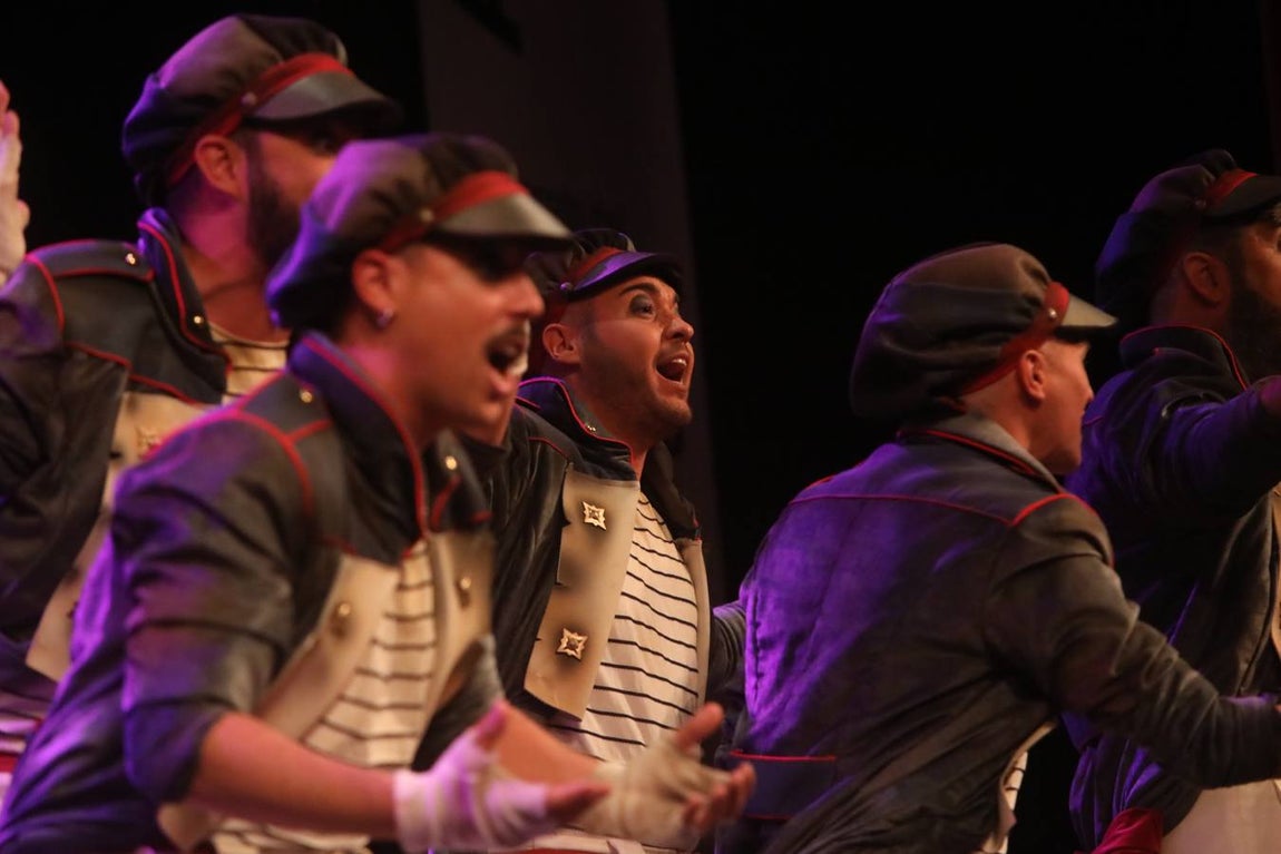 FOTOS: Comparsa Los Pacientes en el COAC 2020