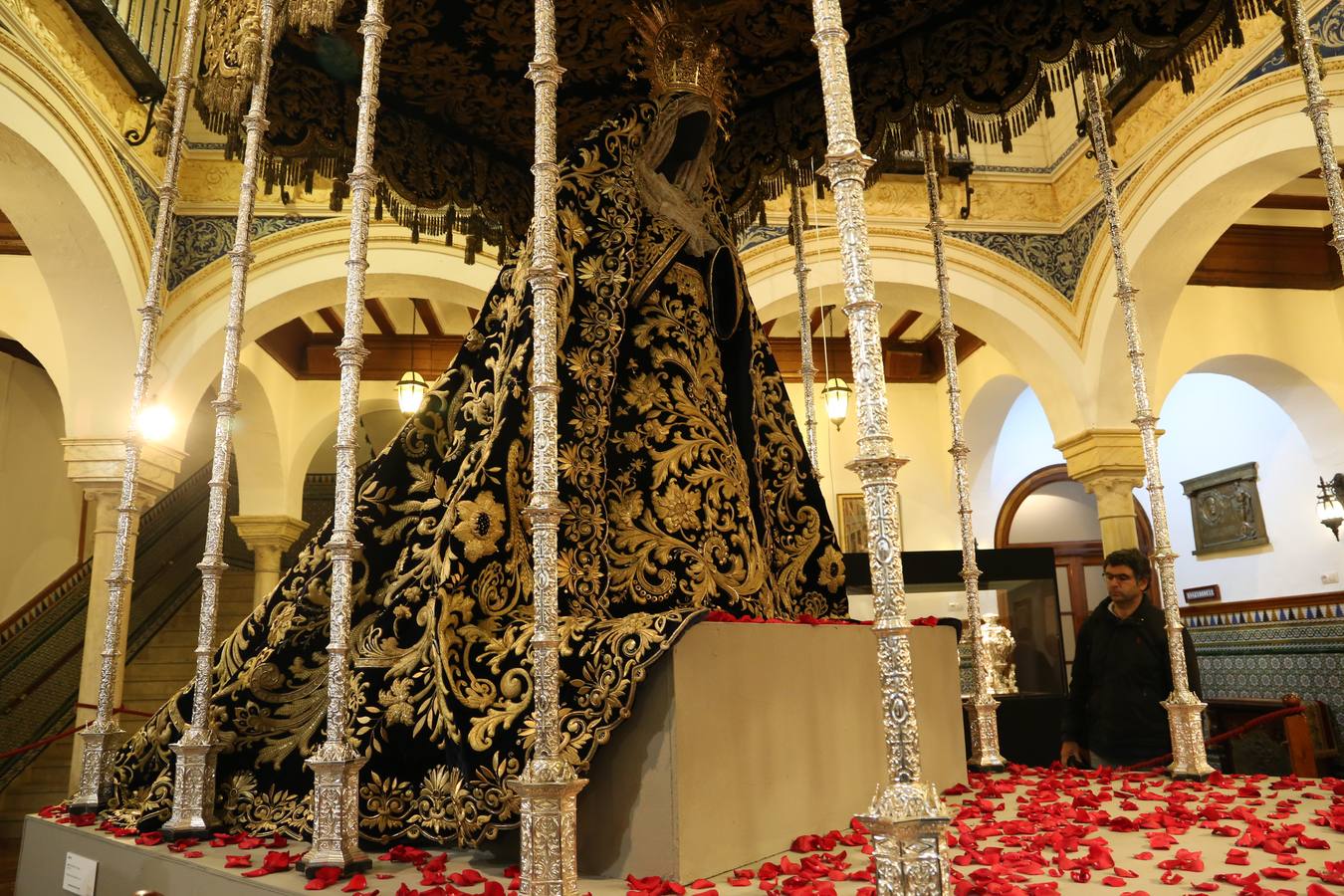 En imágenes, el arte de Antonio Garduño en el Mercantil