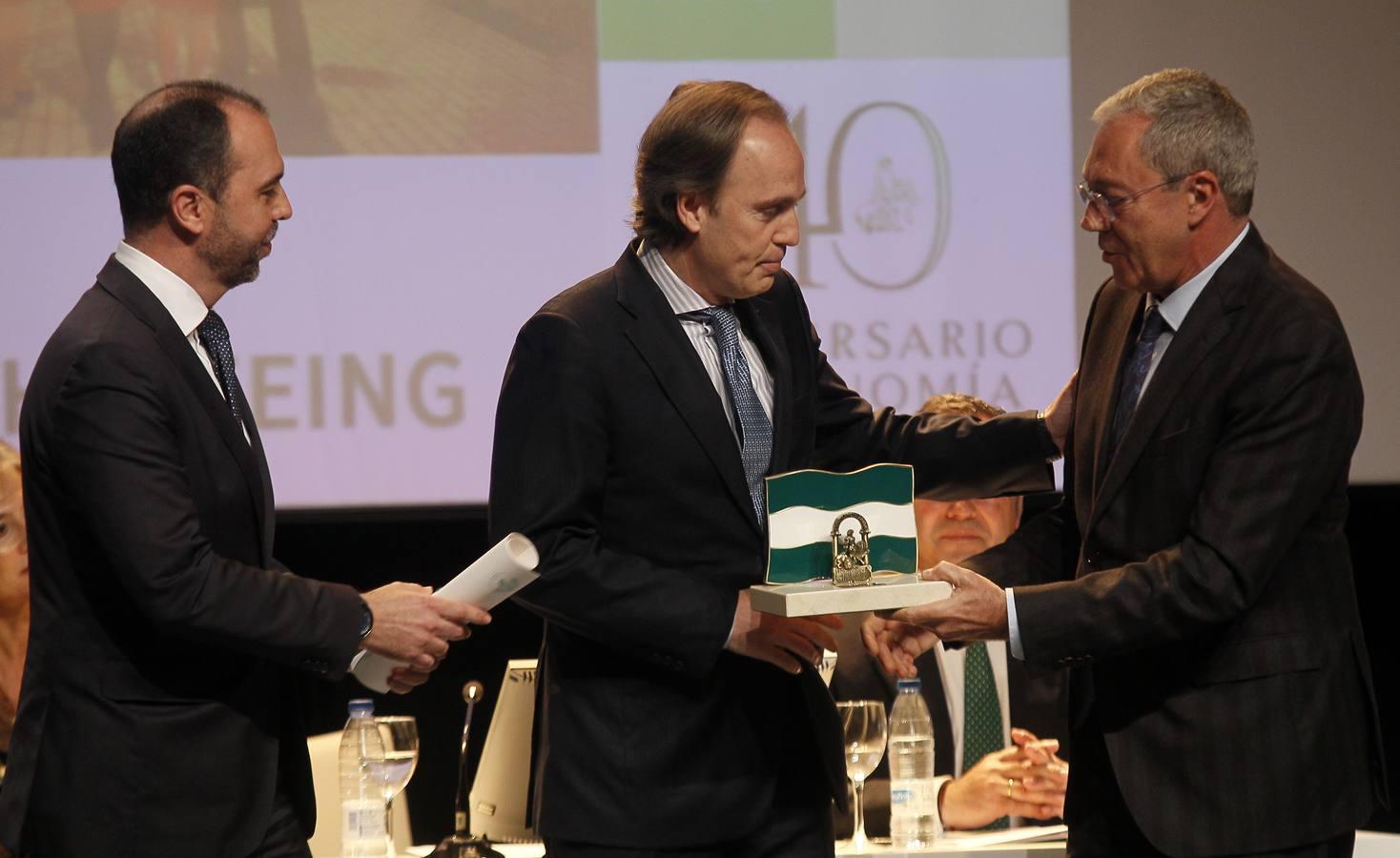 Entrega de «Banderas de Andalucía» de la provincia de Sevilla