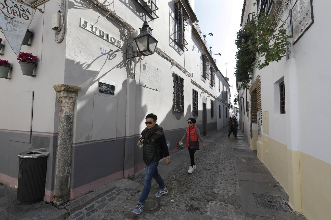 Callejero sentimental de Córdoba. La calle Judíos, en imágenes