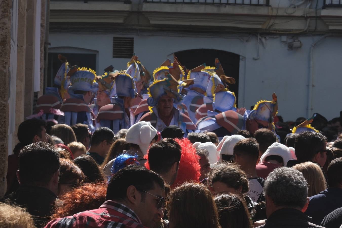 FOTOS: Gran ambiente en la Batalla de coplas del Carnaval de Cádiz 2020