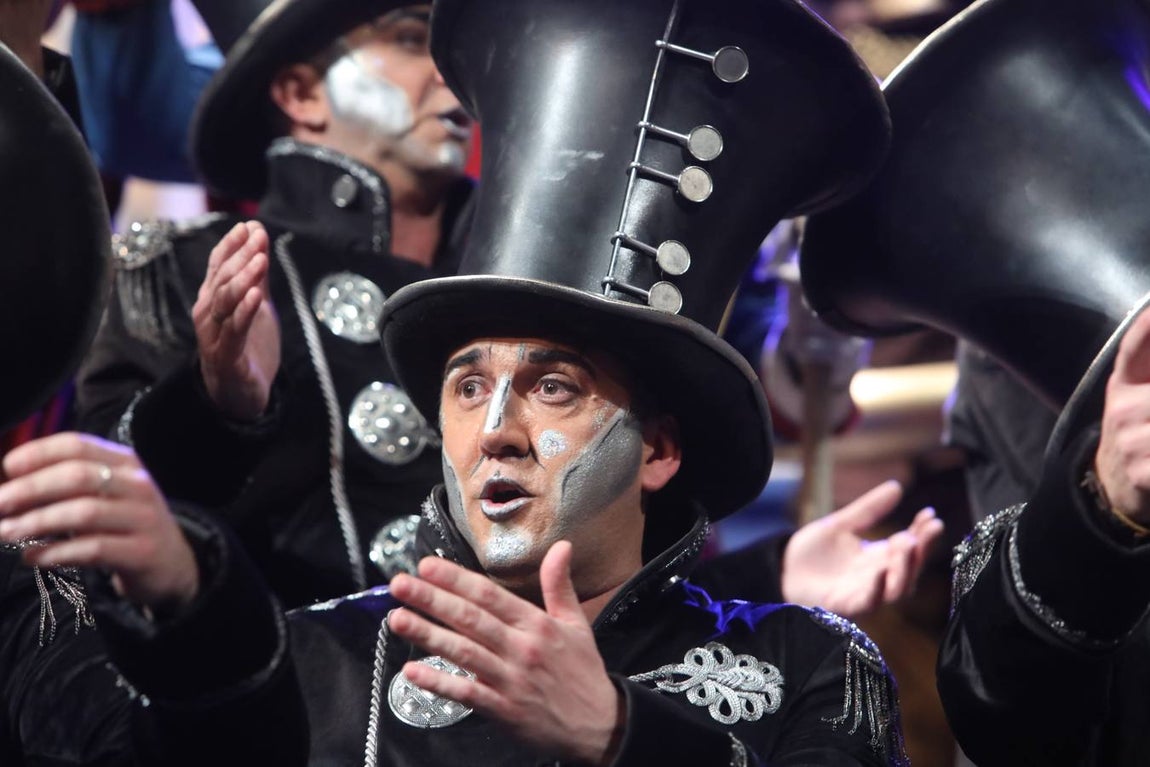 FOTOS: Coro de Julio Pardo &#039;Tócame&#039; en el COAC 2020