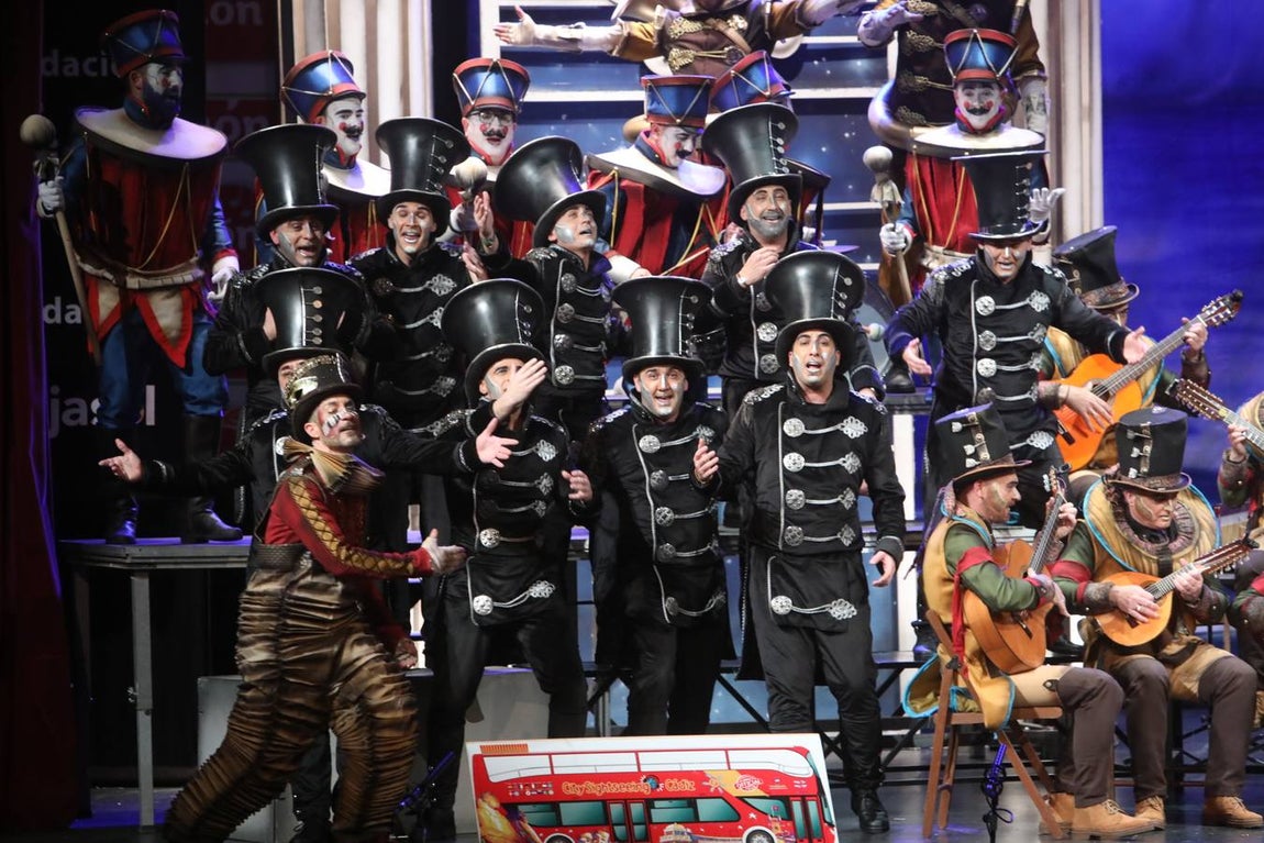 FOTOS: Coro de Julio Pardo &#039;Tócame&#039; en el COAC 2020