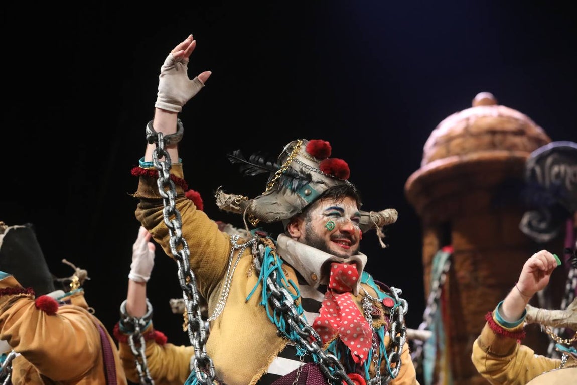 FOTOS: Comparsa Los Encaidenaos en el COAC 2020