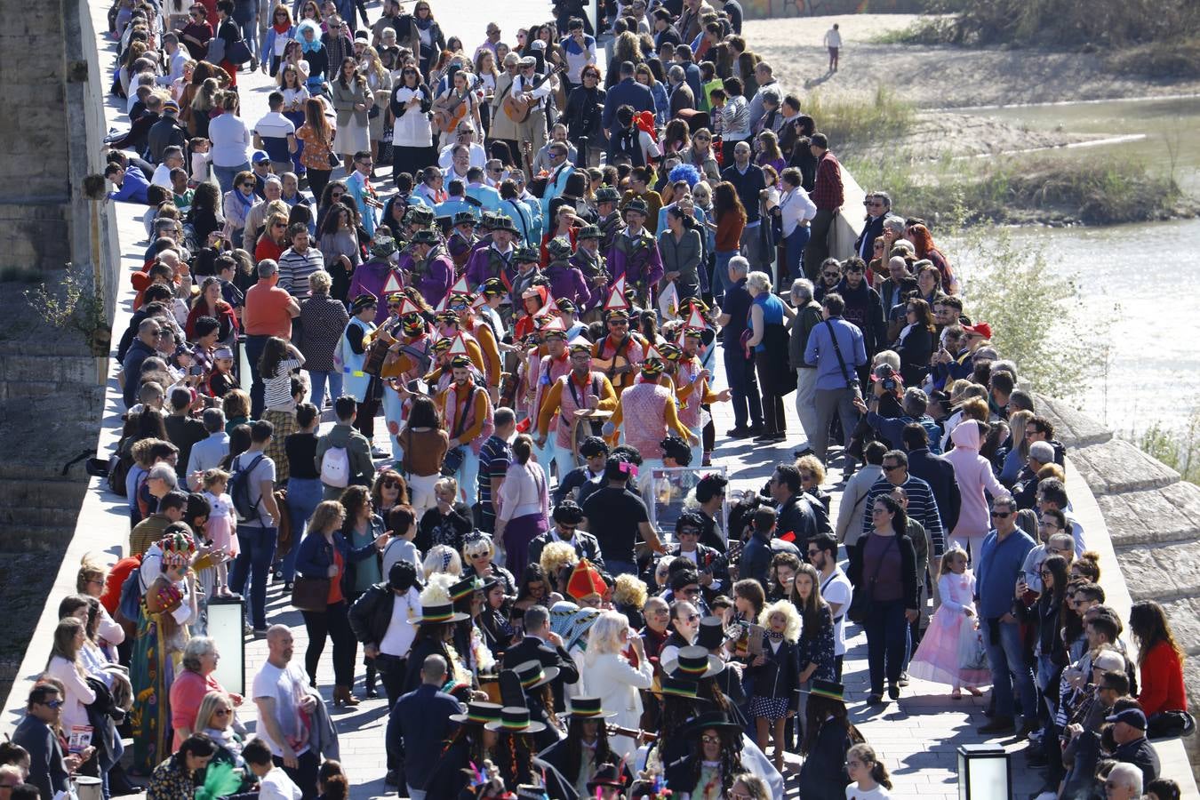 El pasacalles del Carnaval de Córdoba 2020, en imágenes