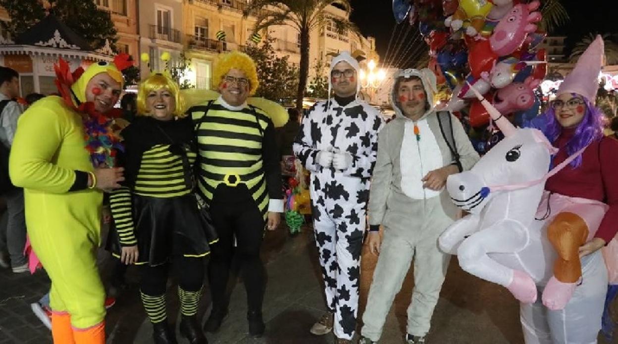 FOTOS: Ambiente el primer sábado de Carnaval en Cádiz