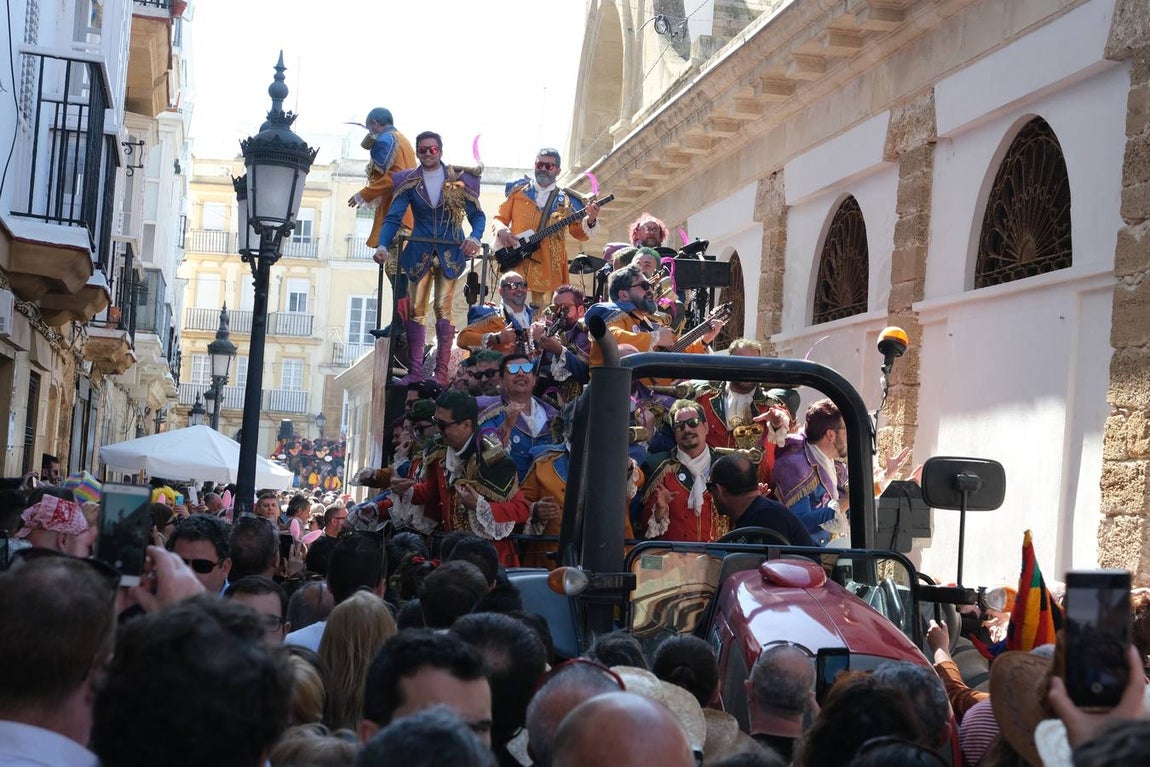 FOTOS: Lleno en Cádiz el Domingo de coros de Carnaval