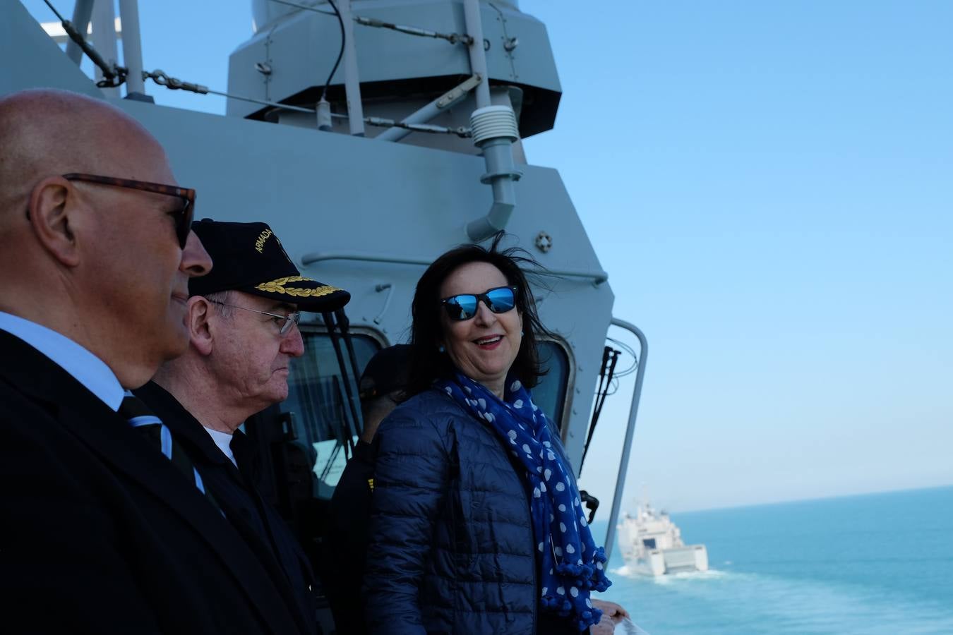 La ministra de Defensa participa en las maniobras Gruflex-20 en la Bahía de Cádiz