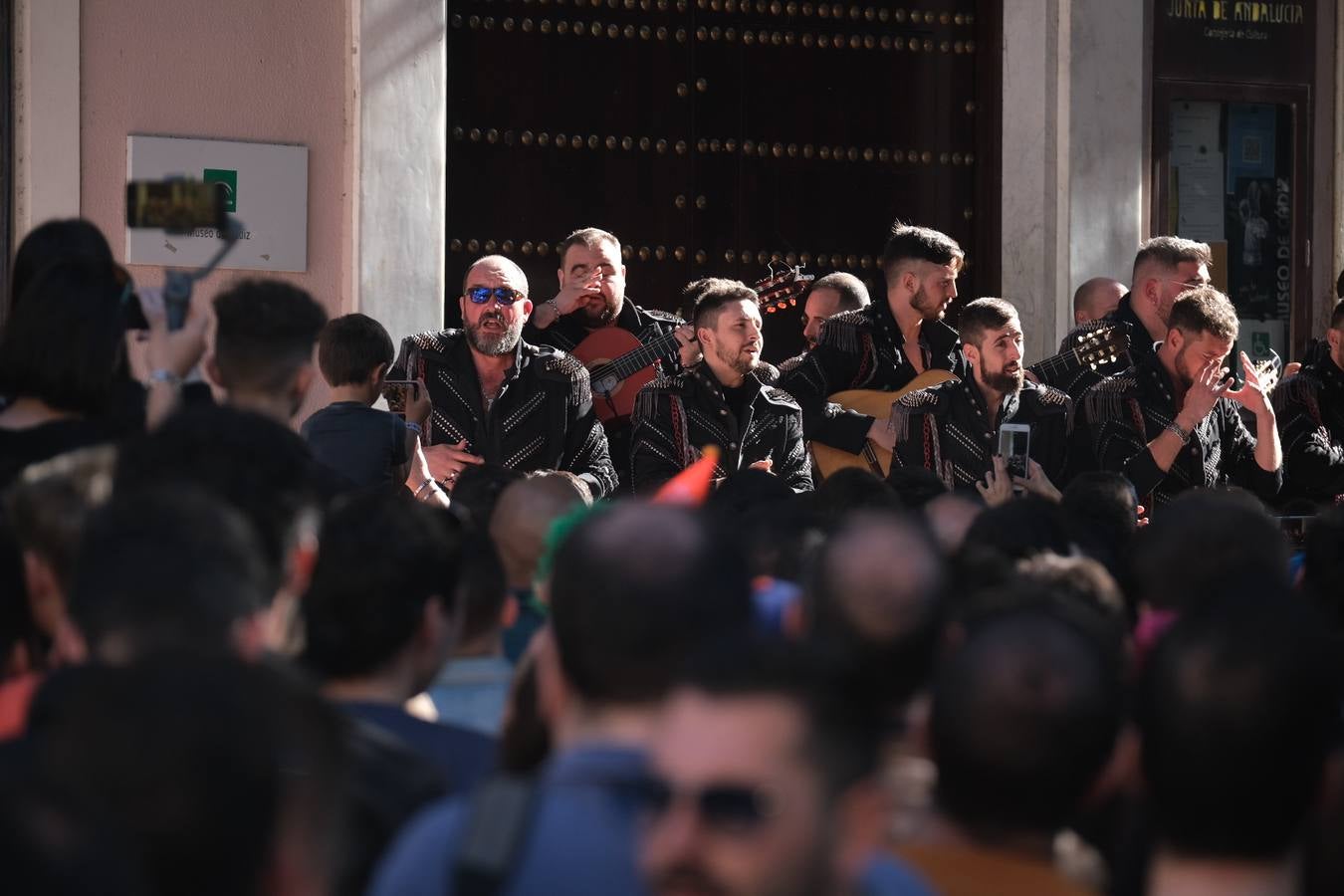 FOTOS: Lunes de coros en el Carnaval de Cádiz 2020